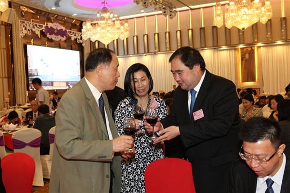 「2016年慶國慶聯歡晚會」暨「民生脈絡智庫」成立就職典禮