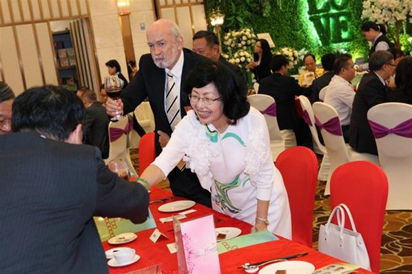 「2016年慶國慶聯歡晚會」暨「民生脈絡智庫」成立就職典禮