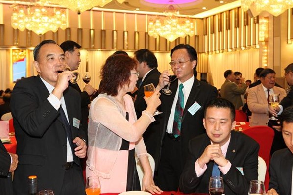 「2016年慶國慶聯歡晚會」暨「民生脈絡智庫」成立就職典禮