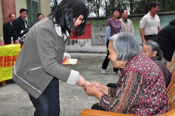 大江鎮新大塘村敬老活動