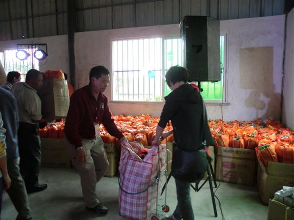 愛心送暖顯鄉情敬老活動