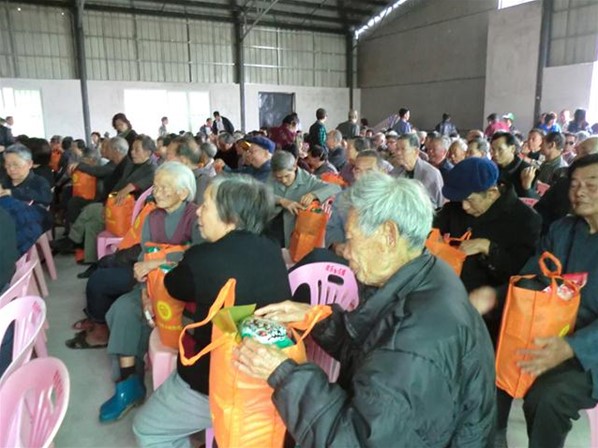 愛心送暖顯鄉情敬老活動