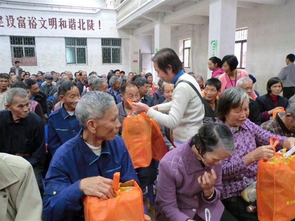 愛心送暖顯鄉情敬老活動