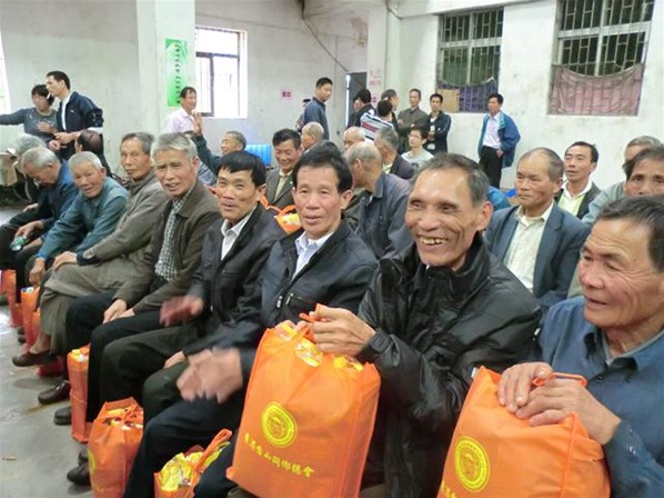 愛心送暖顯鄉情敬老活動