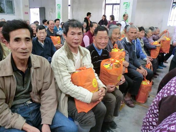 愛心送暖顯鄉情敬老活動