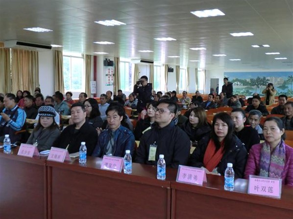 愛心送暖顯鄉情2016