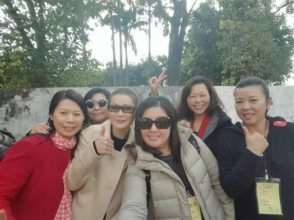 愛心送暖顯鄉情2016