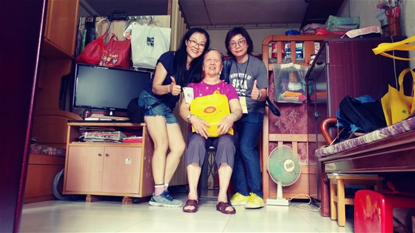 中秋敬老派月餅探訪活動