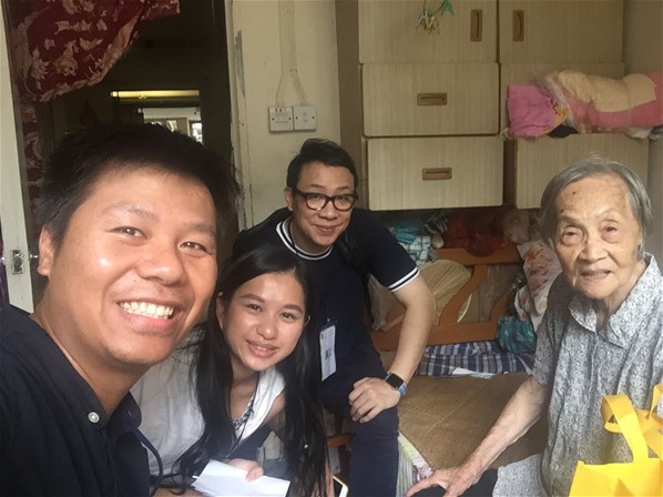 中秋敬老派月餅探訪活動